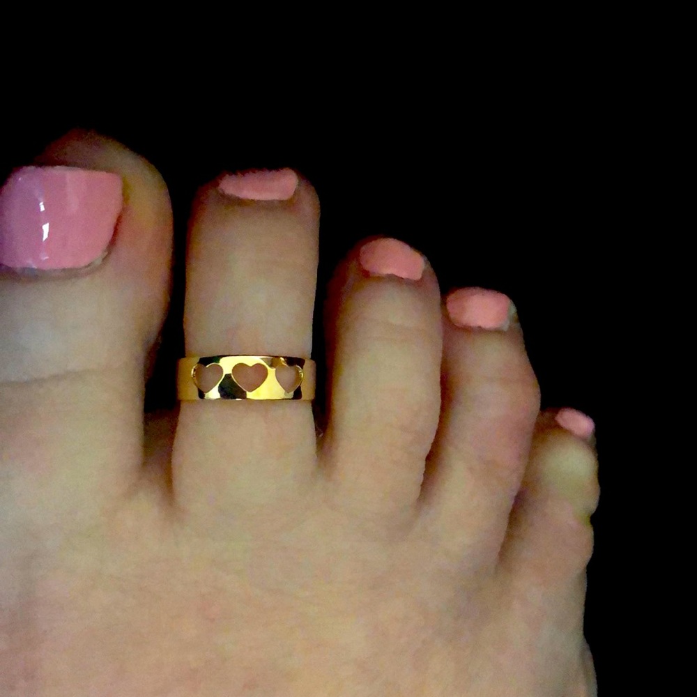 Heart Adjustable Toe Ring ~ gold tone ~ Cute! ❤️